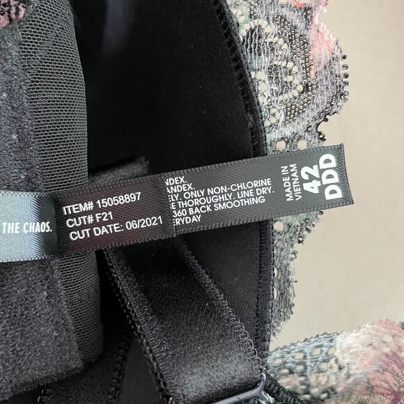 Torrid NWT Lightly Lined Everyday Wire-Free Bra Floral 360° Back Smoothing 42DDD - Picture 10 of 11